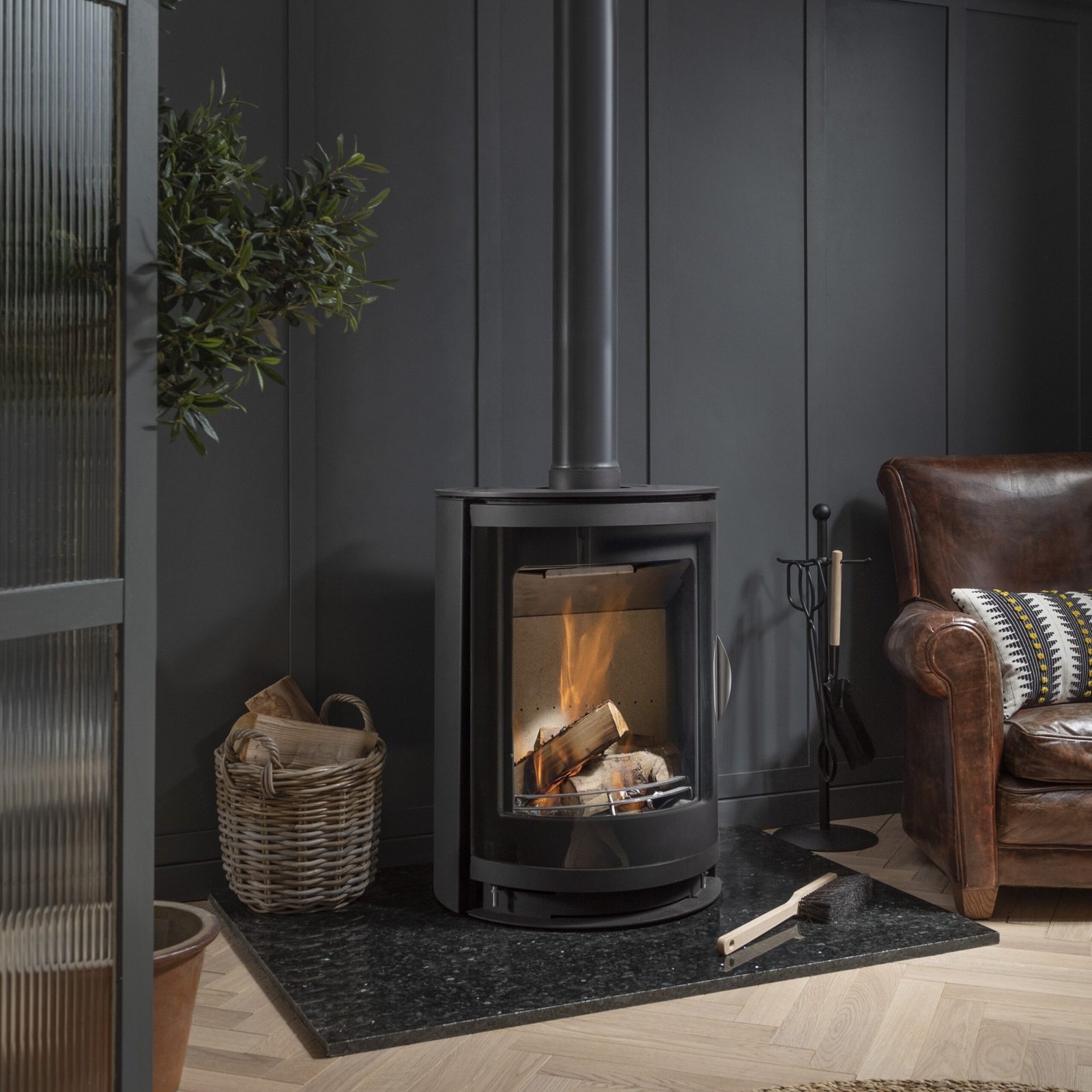 Arada Hoxton 7 kW Ecodesign Wood Burning Stove