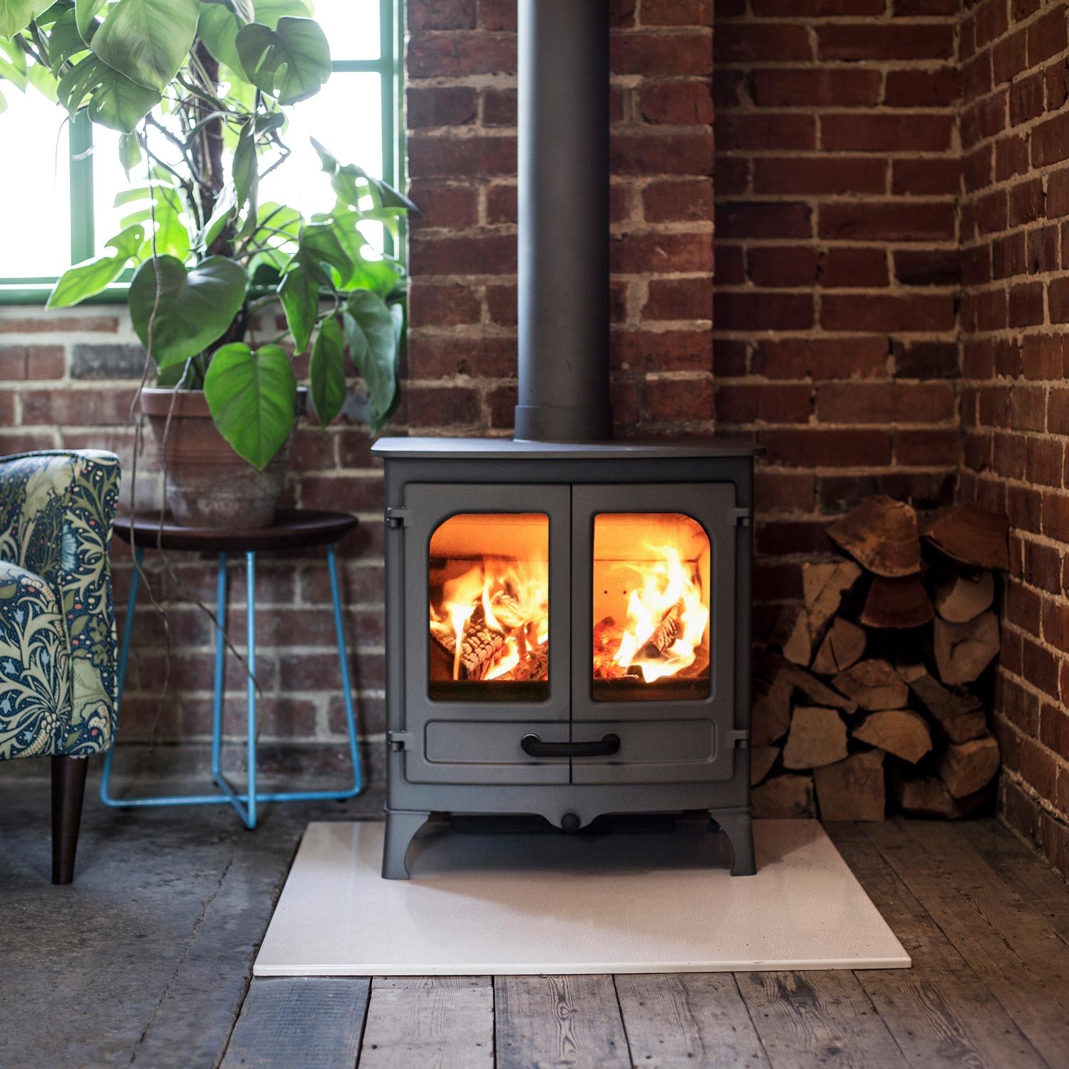 Charnwood Island I 5kW Eco Multi Fuel Wood Burning Stove - DEFRA Approved - EcoDesign Ready